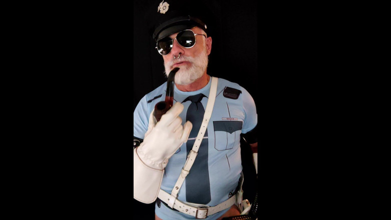 MusclesCigarsFFPig: Un Flic Punit