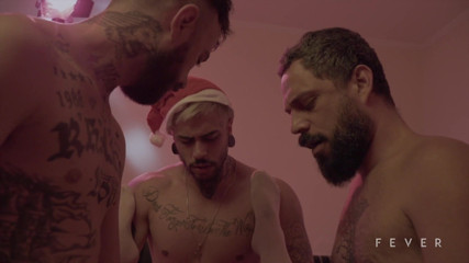 Fever Films: Gangbang & analfick mit heißer MILF | frohe Weihnachten!