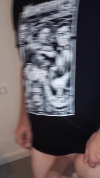 Alman aldatılan koca seksi karısını şişman yarak arkadaşıyla prezervatifsiz sikişirken izliyor