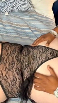 Stella daniels, Mr majic से मेरी चूत पर उस ग्रिल को डालने के लिए मिलती है