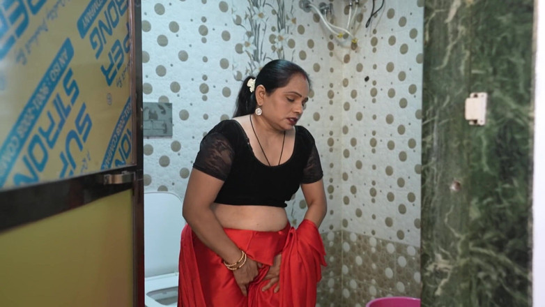 SEXYBHABHIX: Desi Indian Couple Break Their Virginity with Chocolate Sauce on...
