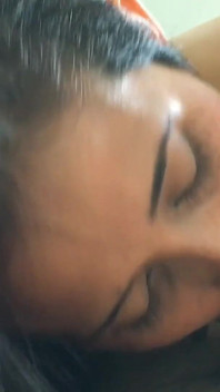 Latina MILF saje zlého ptáka