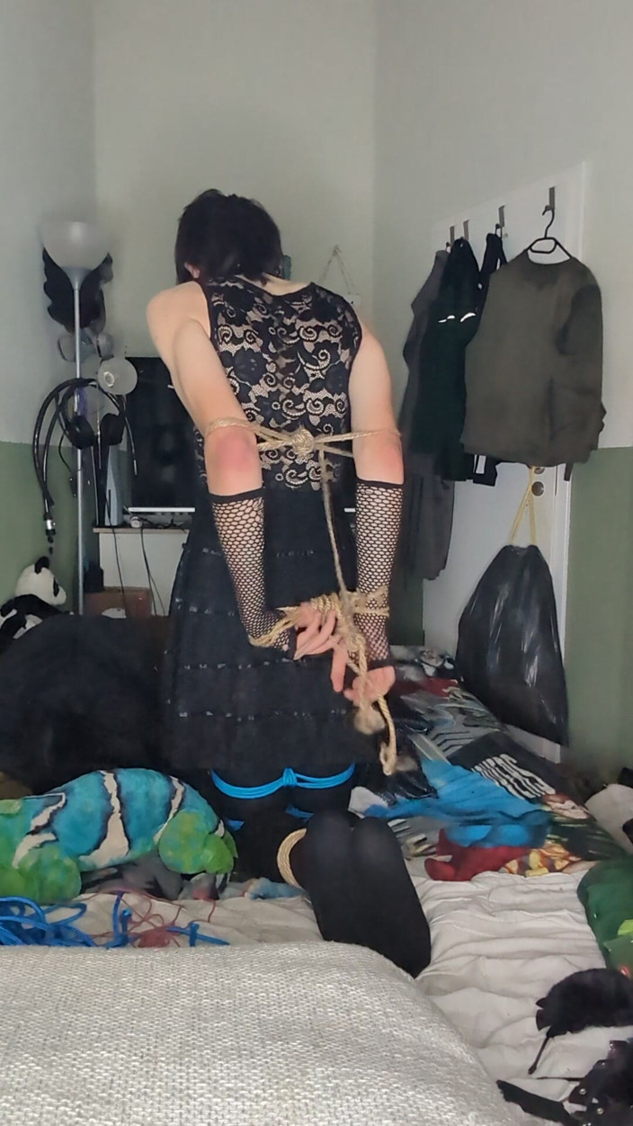 AJ_the_catgirl: Przedawnienie liny Littel w sukience