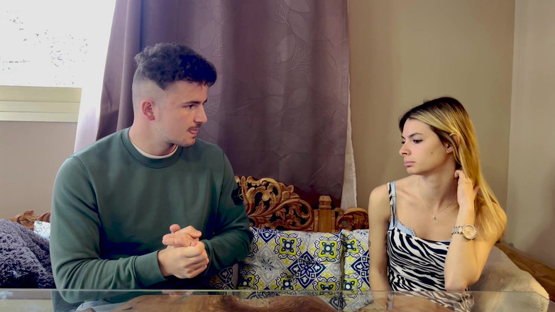 Tommy e Annika: İş adamı, genç bakıcı. Her pozisyonda ona sert ve bir...