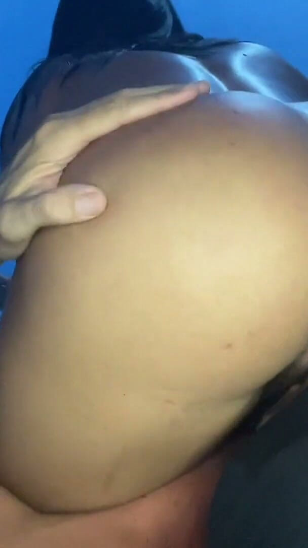 crazydesire: Strofino Le Mie Grandi Tette Con L'olio E Con Molto...