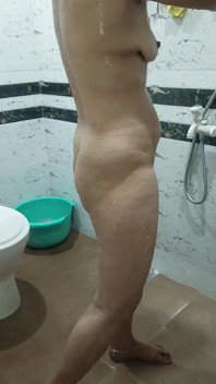 Priya Bhabi Hottie Painty Show