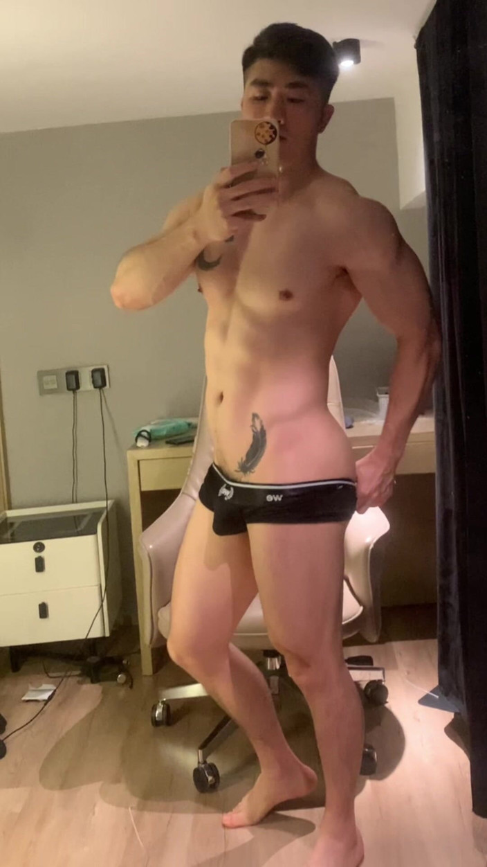 Deric DK: Deric solo 062