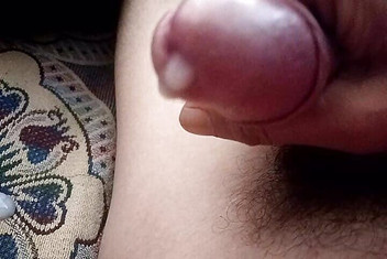 Gangbang straight: Ludah Saliva dan TinggalkanNya Di Atas Katil