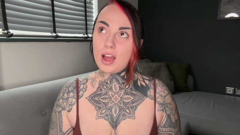 Miss Valentina: Minha puta maricas parte 2: viagem de compras