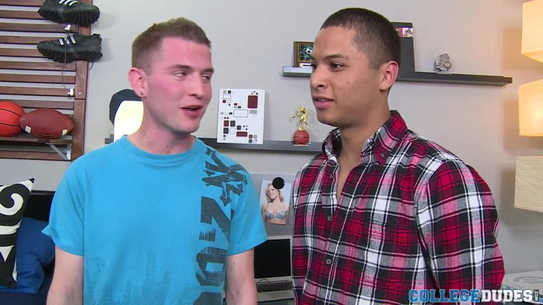 College Dudes: Skyler Fox Tops Jaden Společnosti