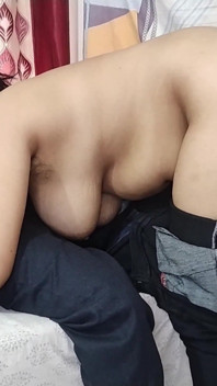 Caliente jefa seduce a una nueva empleada para su satisfacción xxx en el hotel, india hindi audio sexo