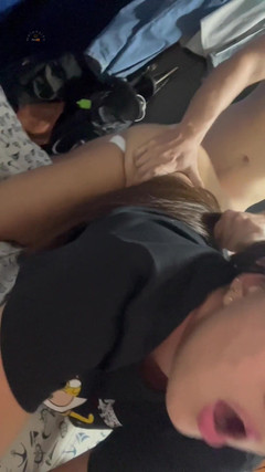 Egyptian taboo clan: Pov ragazza succhia il cazzo e si prende una sborrata...