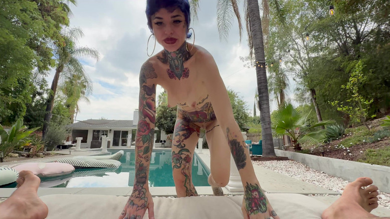 Alfiecinematic: VEDERE LA PERSOANA 1 cu futai anal cu gagica tatuată sexy...