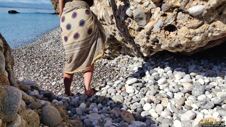 Goddess Lena: Ein Ganz Normaler Tag Am Strand
