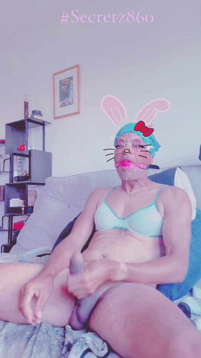 Creative Self Pleasure: Kris Reelz - Wymiotowałem Piłkę Ustną Na Całym Sobie