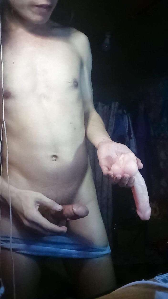 Reynaldo6: De koningin werd beroemd omdat ze haar kontgaatje liet zien