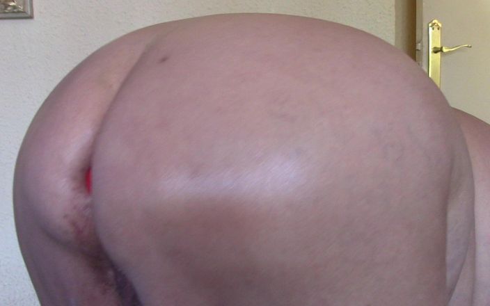 CurvyMindy: Kolik zábavy si můžete užít s análním kolíkem