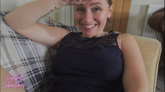 Lustful Libertines: Moje zralá nevlastní sestra potřebovala na vánoční párty rande