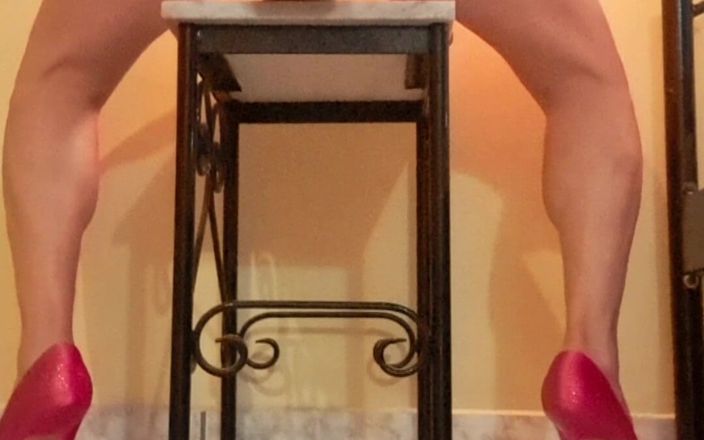 covo_sissy_cross: Aku butuh ukuran yang lebih besar!!