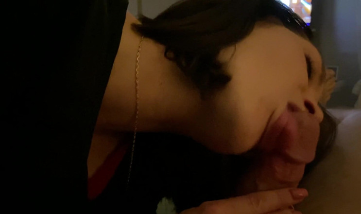 nessacowgirl88: I Gently Suck His Dick