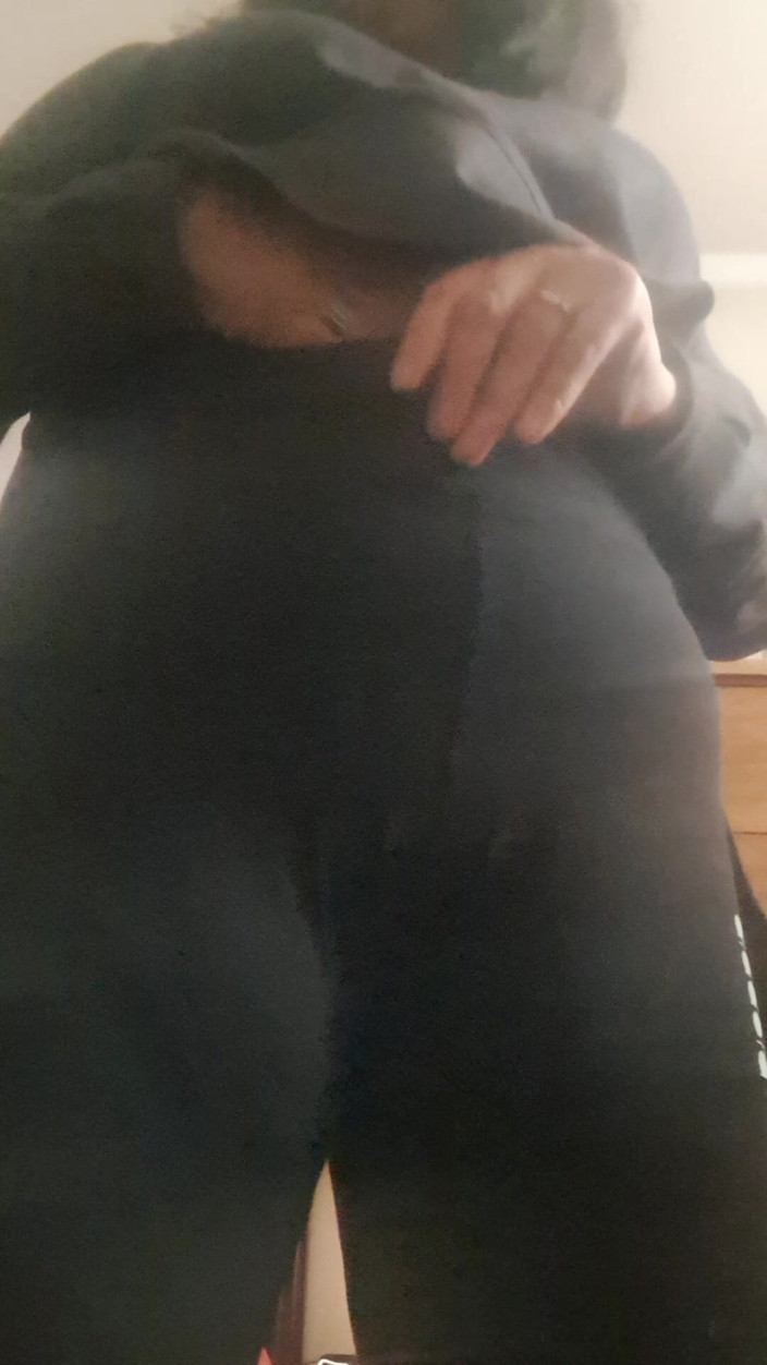 Mommy big hairy pussy: Figa pelosa miLF