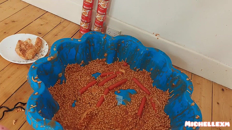 Michellexm: Piedi in fagioli e salsicce, Adorazione del piede sesy suole