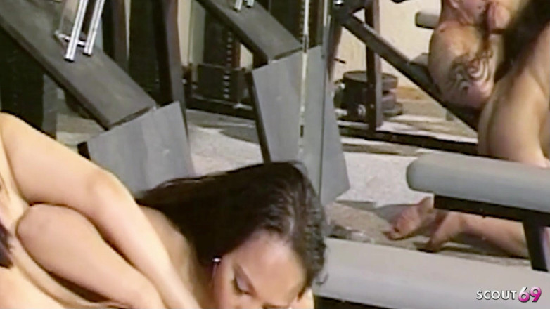 Full porn collection: วัยรุ่นเอเชียในยิม เย็ดหมู่สามคนแบบไม่มีเซ็นเซอร์โดนเย็ดในหีขนดก