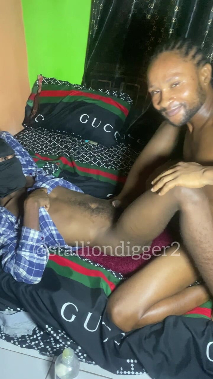 Stalliondiggerx: My Twink Homie Having a Hard Time Taken My Big...