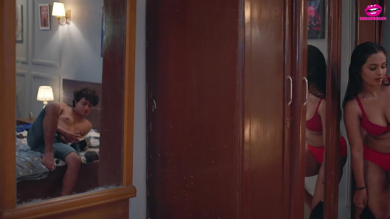 Indianpinklips: Devar ha beccato india che si fa nudo su cattivo