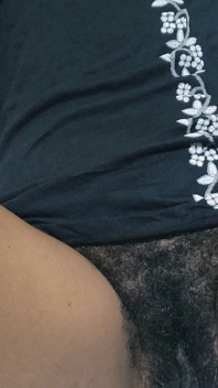 Sexy amatérská nevlastní sestra nadržená kundička Těsná kundička se promění v nebezpečně lákavou pozdní noc
