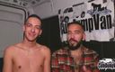 Cum Dump Van: Cumdumpvan latina twink bere Anon dávky 100% bez sedla hardcore gay...