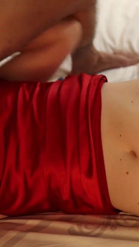 Französische amateurin, bekleideter sex, dessous, analplug