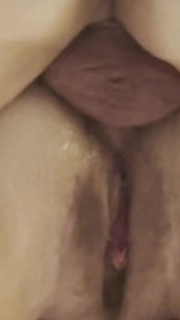 paripakv mammi ko apni gand ki jordaar chudaee aur hot viry se bharna pasand hai!