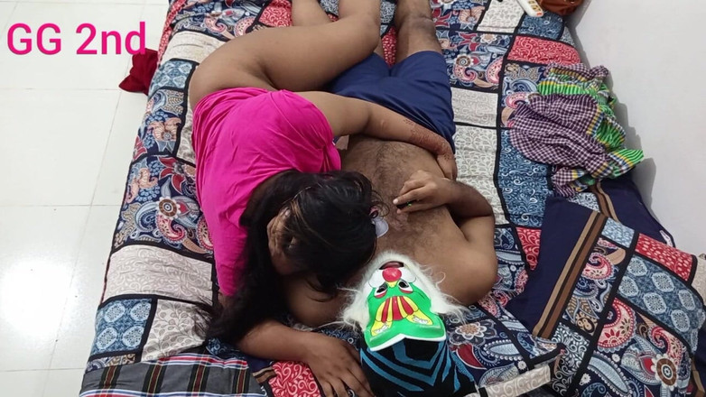 Girlgroup: Karısından daha fazla fantezi istiyor - kız grubu