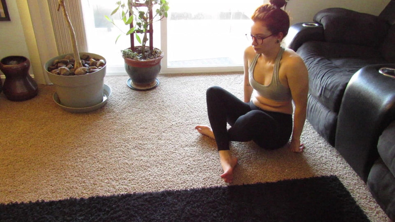 Veggiebabyy: Kendimi sikmek için taytımı yırtıyorum