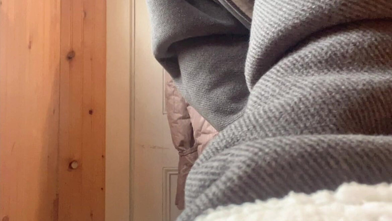 sweethanajapanese: 在马桶上撒尿性感的hana chan可爱女孩娇小