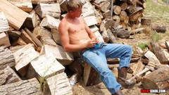 Colby Knox: Lemn de biciuire