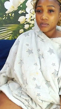 Ebony bbw uctívání zadku a masturbace