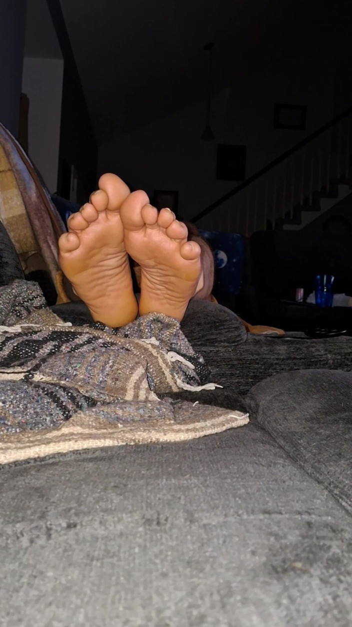 Midsouth Foot Fetish: मेरे गीले तलवों को दिखा रहा हूँ