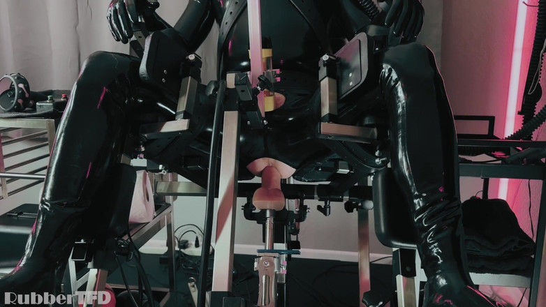 RubberTFD: 机器附加返回 [pp 训练]