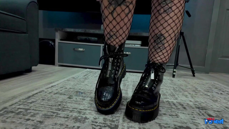 Nerd Pervert: Jayne Sins - penghisap zakar Goth kali pertama