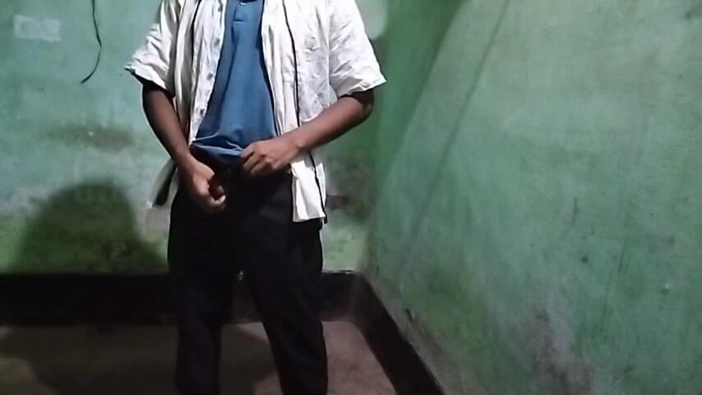 Desi Tits: Doktor dengan cepat menguasai bilik loker (melihat selepas hadiah gay)
