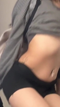 Sexy trans holka přijíždí z vysoké školy