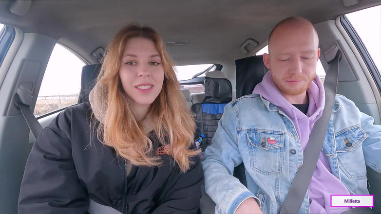 Milfetta: Vesnická stopařka platí za naturál.