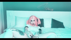 Peachgardens: Váš čůrák by mohl být místo tohoto candy