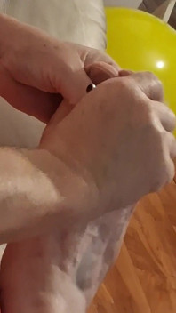 Big Beauty Nurse Vicki Cuts Boyfriends Toe Nails He Has Stinky Dirty Feet