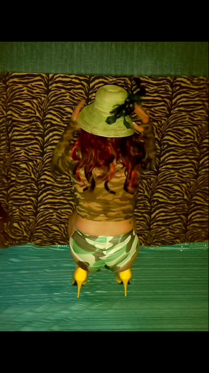 Lizzaali: Szene 2 ZZ wird zu einem mercanary commando, um den Feind...