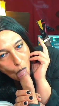 Ted Ejaculează Pe Fața Morticia Addamss După Anal, Feat. Mână Rece Ca Gheața