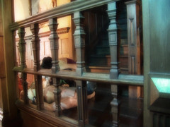 THAGSON: Zmysłowa scena babes - zmysłowa cycata brunetka z maską cieszy się...