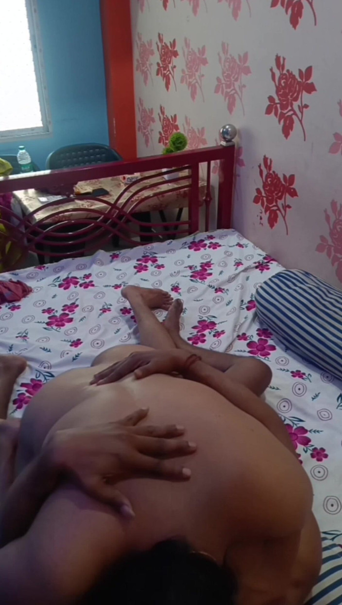 BMsexlove100: Bengoli Desi Hot Wife sharing with Kolkata Boy and fucked...